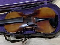 Violin & Case with Bow Victorian (3 of 12) Violin & Case with Bow Victorian (3 of 12)
