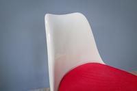 Tulip Chairs by Eero Saarinen (5) (4 of 6) Tulip Chairs by Eero Saarinen (5) (4 of 6)