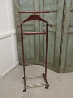 Italian Art Deco Gentleman’s Floor standing Suit Hanger by Brevettato (2 of 5) Italian Art Deco Gentleman’s Floor standing Suit Hanger by Brevettato (2 of 5)