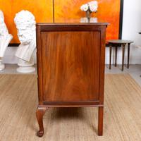 Walnut Chest of Drawers Queen Anne Style c.1920 (10 of 11) Walnut Chest of Drawers Queen Anne Style c.1920 (10 of 11)