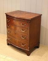 Mahogany Bow Front Chest of Drawers c.1920 (10 of 11) Mahogany Bow Front Chest of Drawers c.1920 (10 of 11)