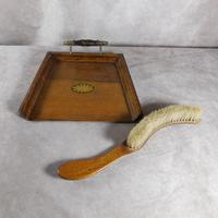 Edwardian Oak Crumb Tray & Brush (6 of 6) Edwardian Oak Crumb Tray & Brush (6 of 6)
