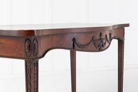 18th Century George III Mahogany 'Adam Style' Serpentine Side Table (2 of 7) 18th Century George III Mahogany 'Adam Style' Serpentine Side Table (2 of 7)