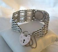 Vintage Sterling Silver Gate Bracelet 1976 St Christopher & Heart Padlock 34.3 Grams (5 of 12) Vintage Sterling Silver Gate Bracelet 1976 St Christopher & Heart Padlock 34.3 Grams (5 of 12)