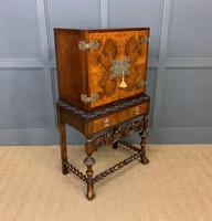 Burr Walnut Carolean Style Cocktail Cabinet (4 of 18) Burr Walnut Carolean Style Cocktail Cabinet (4 of 18)