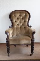 Gentleman’s Button Backed Armchair (2 of 6) Gentleman’s Button Backed Armchair (2 of 6)