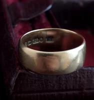 Victorian 9ct Gold Wedding Ring, Band (8 of 11) Victorian 9ct Gold Wedding Ring, Band (8 of 11)
