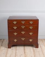 George III Mahogany Chest of Drawers (2 of 6) George III Mahogany Chest of Drawers (2 of 6)