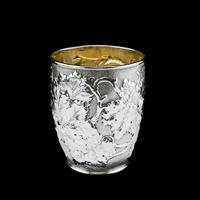 Antique Victorian Solid Silver Beaker / Cup with Superb Naturalistic Grapevine Design - Barnard 1871 (3 of 16) Antique Victorian Solid Silver Beaker / Cup with Superb Naturalistic Grapevine Design - Barnard 1871 (3 of 16)