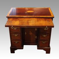 George III Inlaid Kneehole Desk (11 of 17) George III Inlaid Kneehole Desk (11 of 17)