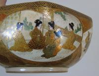Antique Meiji Satsuma Bowl on Stand Signed (9 of 10) Antique Meiji Satsuma Bowl on Stand Signed (9 of 10)