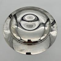 20th Century Modern Large Sterling Silver Armada Dish London 1994 Mappin & Webb (6 of 7) 20th Century Modern Large Sterling Silver Armada Dish London 1994 Mappin & Webb (6 of 7)
