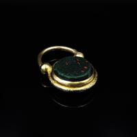 Antique Bloodstone Agate Yellow Gold Cased Padlock (2 of 4) Antique Bloodstone Agate Yellow Gold Cased Padlock (2 of 4)