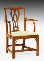 Chippendale period Yew tree elbow chair with a Gothic pierced splat (3 of 6) Chippendale period Yew tree elbow chair with a Gothic pierced splat (3 of 6)