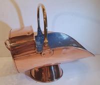 Good Quality 19th Century Copper Coal Scuttle (5 of 5) Good Quality 19th Century Copper Coal Scuttle (5 of 5)