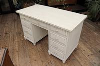 Fabulous! Old Pine / White Painted Desk / Dressing Table - We deliver! (3 of 11) Fabulous! Old Pine / White Painted Desk / Dressing Table - We deliver! (3 of 11)