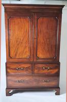 Late 18th Century English Flame Mahogany Linen Press (3 of 10) Late 18th Century English Flame Mahogany Linen Press (3 of 10)