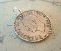 Vintage Pocket Watch Chain Fob 1949 Lucky Silver One Shilling 5d Old Coin Fob (4 of 6) Vintage Pocket Watch Chain Fob 1949 Lucky Silver One Shilling 5d Old Coin Fob (4 of 6)