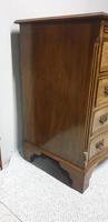 Burr Walnut Serpentine Shaped Chest of Drawers (8 of 9) Burr Walnut Serpentine Shaped Chest of Drawers (8 of 9)