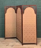 Liberty style modesty screen (4 of 6) Liberty style modesty screen (4 of 6)