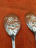 Silver Plate EPNS Berry Serving Spoons c.1940 (4 of 7) Silver Plate EPNS Berry Serving Spoons c.1940 (4 of 7)