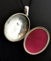 Victorian Silver Locket, Mourning, Monogrammed (10 of 11) Victorian Silver Locket, Mourning, Monogrammed (10 of 11)