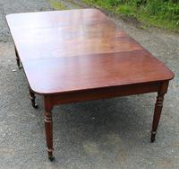 1830s Mahogany Pull-out Table with Two Leaves on Turned Legs with Castors (7 of 7) 1830s Mahogany Pull-out Table with Two Leaves on Turned Legs with Castors (7 of 7)