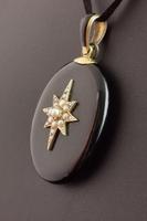 Victorian Onyx Mourning Locket, Seed Pearl Star, 15ct Gold (9 of 12) Victorian Onyx Mourning Locket, Seed Pearl Star, 15ct Gold (9 of 12)