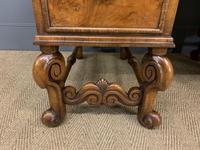 Burr Walnut Carolean Style Writing Desk (13 of 17) Burr Walnut Carolean Style Writing Desk (13 of 17)