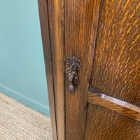 Quality Oak Antique Hall Cupboard / Wardrobe (2 of 7) Quality Oak Antique Hall Cupboard / Wardrobe (2 of 7)