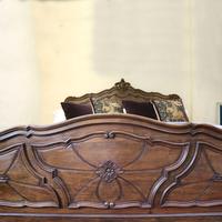Unusual Italian Extra Wide Bedstead in Walnut (3 of 8) Unusual Italian Extra Wide Bedstead in Walnut (3 of 8)