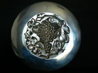 Walker & Hall Silver Plated- Repousse Bowl (5 of 9) Walker & Hall Silver Plated- Repousse Bowl (5 of 9)
