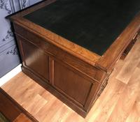 Edwardian Mahogany Pedestal Desk (4 of 5) Edwardian Mahogany Pedestal Desk (4 of 5)