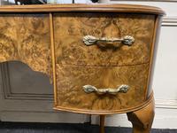 Queen Anne Burr Walnut Kidney Dressing Table (8 of 17) Queen Anne Burr Walnut Kidney Dressing Table (8 of 17)