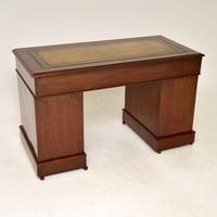 Antique Victorian Mahogany Pedestal Desk (10 of 10) Antique Victorian Mahogany Pedestal Desk (10 of 10)