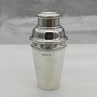 George V Sterling Silver Cocktail Shaker Birmingham 1931 Suckling Ltd (5 of 11) George V Sterling Silver Cocktail Shaker Birmingham 1931 Suckling Ltd (5 of 11)