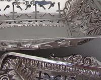 Unusual Pair of Victorian Silver Bonbon Dishes by Minshull & Latimer, Birmingham 1898 (5 of 5) Unusual Pair of Victorian Silver Bonbon Dishes by Minshull & Latimer, Birmingham 1898 (5 of 5)