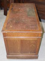 1920s Oak Desk with Red Leather on Top . 1 Piece. (2 of 3) 1920s Oak Desk with Red Leather on Top . 1 Piece. (2 of 3)