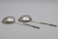 Heavy Pair of Victorian Silver Serving Spoons in Box (3 of 6) Heavy Pair of Victorian Silver Serving Spoons in Box (3 of 6)