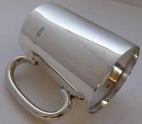 1913 Hallmarked Solid Silver 1/2 Pint Tankard Christening Mug 168g (10 of 10) 1913 Hallmarked Solid Silver 1/2 Pint Tankard Christening Mug 168g (10 of 10)