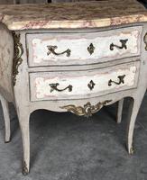 Pretty French Commode Chest (12 of 14) Pretty French Commode Chest (12 of 14)