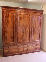 Antique Victorian Mahogany Triple Door Wardrobe (19 of 21) Antique Victorian Mahogany Triple Door Wardrobe (19 of 21)