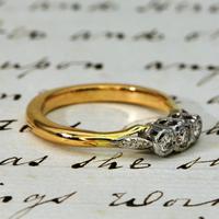 The Vintage Illusion Set Three Diamond Ring (2 of 4) The Vintage Illusion Set Three Diamond Ring (2 of 4)