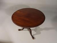 A Very Good and Large George III Period Mahogany Tilt Table (2 of 4) A Very Good and Large George III Period Mahogany Tilt Table (2 of 4)