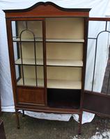 1900s Mahogany 2 Door China Cabinet with Dome Top (4 of 5) 1900s Mahogany 2 Door China Cabinet with Dome Top (4 of 5)