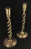 Pair of Late Victorian Brass Spiral Candlesticks (5 of 5) Pair of Late Victorian Brass Spiral Candlesticks (5 of 5)