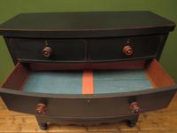 Antique Painted Black Bow Front Chest of Drawers (4 of 16) Antique Painted Black Bow Front Chest of Drawers (4 of 16)