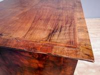 18th Century Walnut Chest of Drawers (9 of 11) 18th Century Walnut Chest of Drawers (9 of 11)
