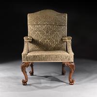 Mid 18th Century George II Walnut Library Open Armchair of Grande Scale (3 of 9) Mid 18th Century George II Walnut Library Open Armchair of Grande Scale (3 of 9)