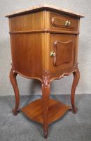 Pair of French Antique Walnut Bedside Cupboards / Night Stands c.1910 (7 of 9) Pair of French Antique Walnut Bedside Cupboards / Night Stands c.1910 (7 of 9)